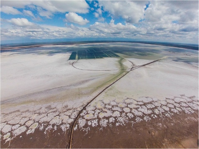 Самое соленое озеро в мире, как оно было образовано